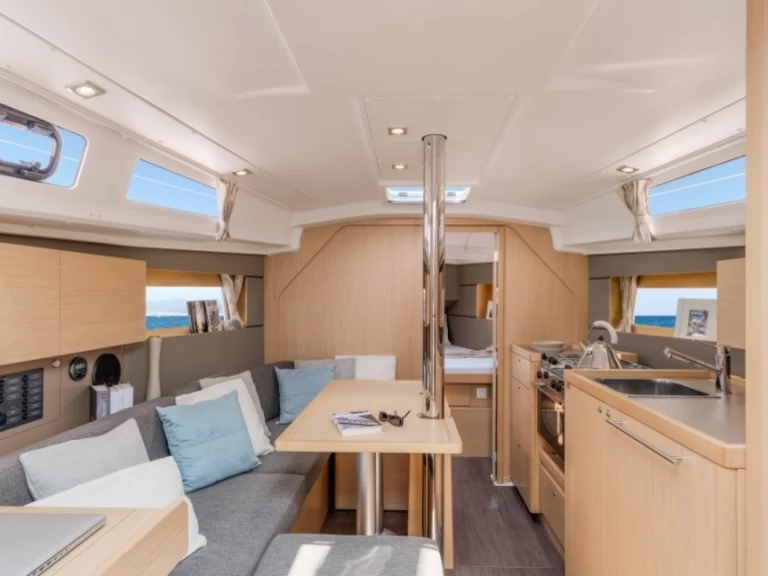 Żaglowiec do wynajmu w Split w najlepszej cenie