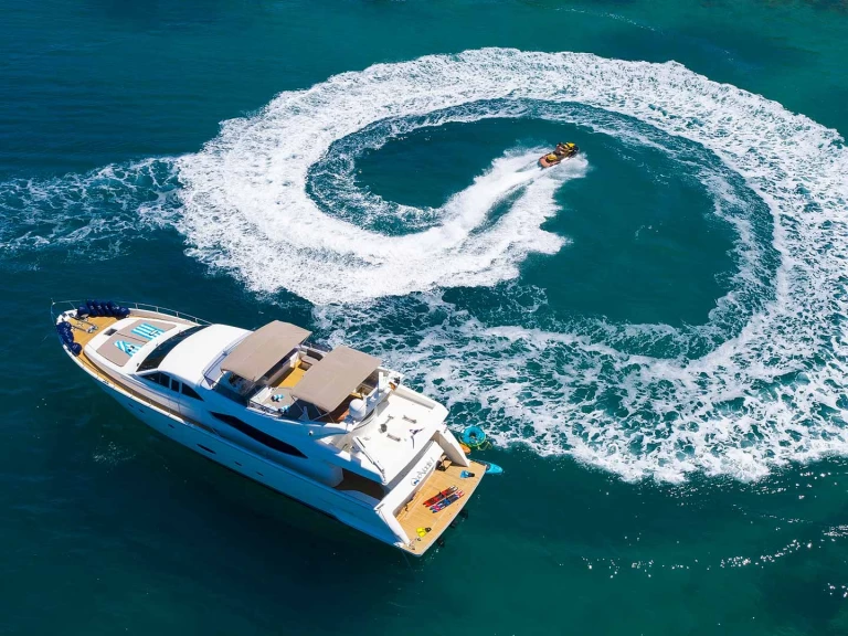 Wynajem łodzi Ferretti Ferretti Yachts 760 w Donji Seget na SamBoat 