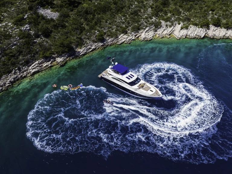 Wynajem łodzi Kaštela tanio Princess V85