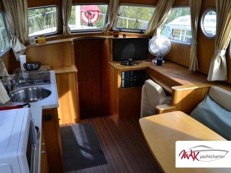 Linssen GRAND STURDY 34.9 AC między profesjonalistami a osobami prywatnymi w Rheinsberg