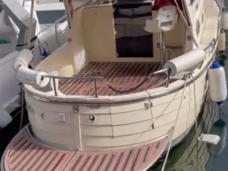 Wynajem łodzi Darlin Gozzo napoletano veloce  w Neapol na SamBoat 