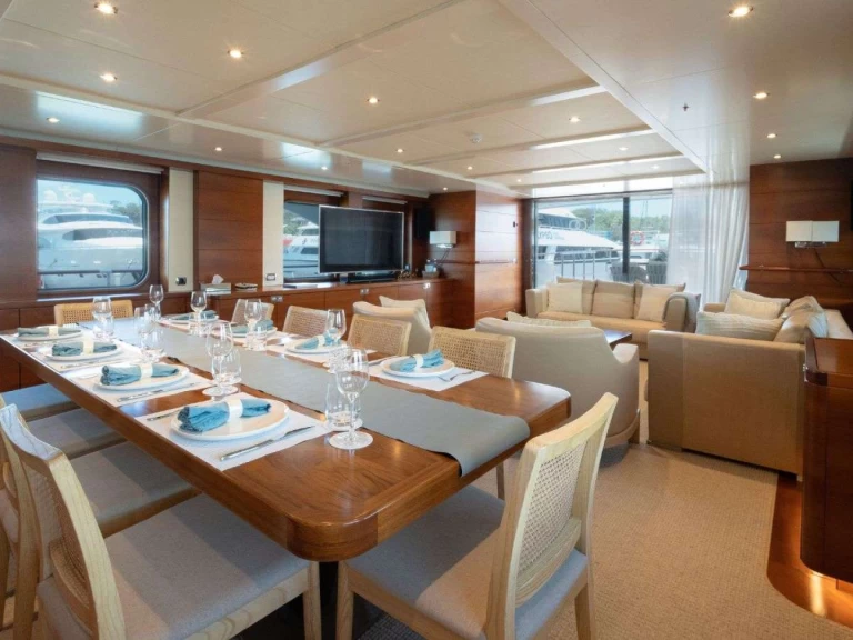 Moonen BELUGA między profesjonalistami a osobami prywatnymi w Cairns