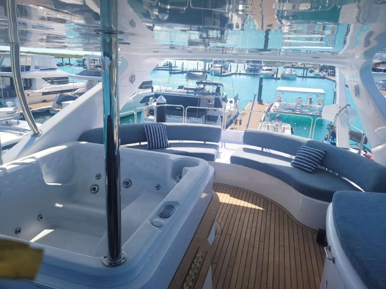 Wynajem Luksusowy jacht w Wyspy Turks i Caicos - Azimut Saphire Blue