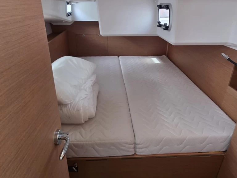 Wynajem łodzi Jeanneau Sun Odyssey 490 w Trogir na SamBoat 