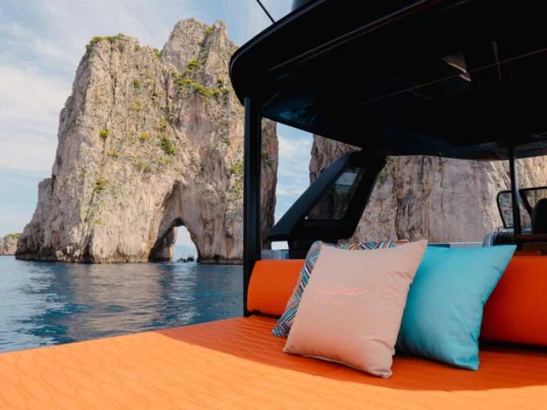 Wynajmij Luksusowy jacht z lub bez skippera Cranchi w Castellammare di Stabia