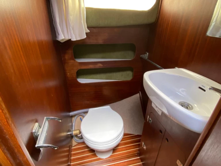 Wynajem Motorówka Menorquin z patentem 