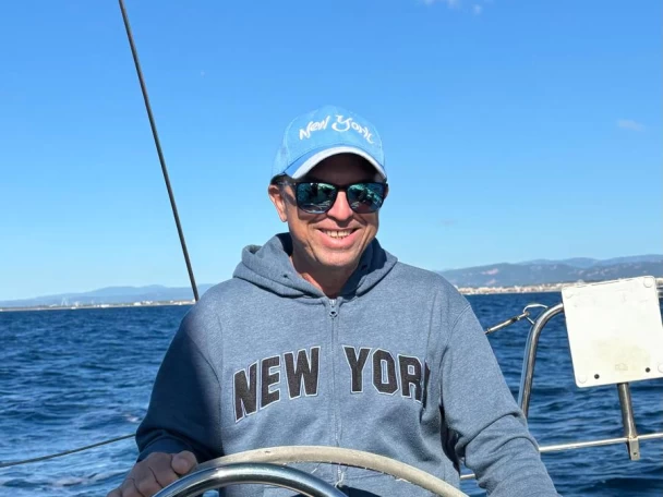 Żaglowiec do wynajmu w Port Fréjus w najlepszej cenie