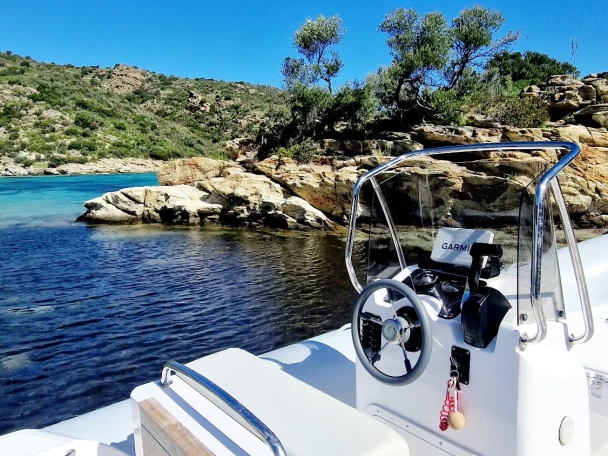 Wynajem łodzi Saint-Florent tanio Tempest 630