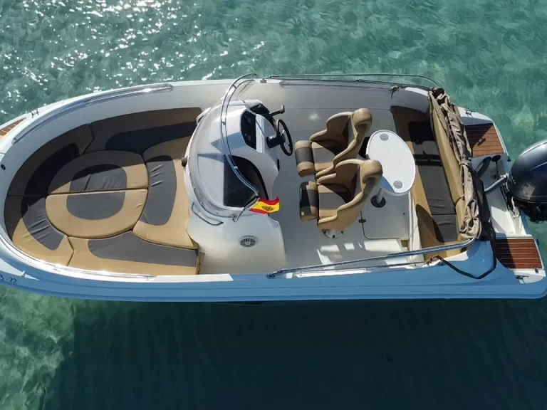 Wynajem Motorówka w Marina Formentera - AQUA 6.30