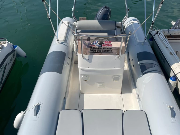 Wynajem Łódż półsztywna w La Spezia - Lomac Lomac 500