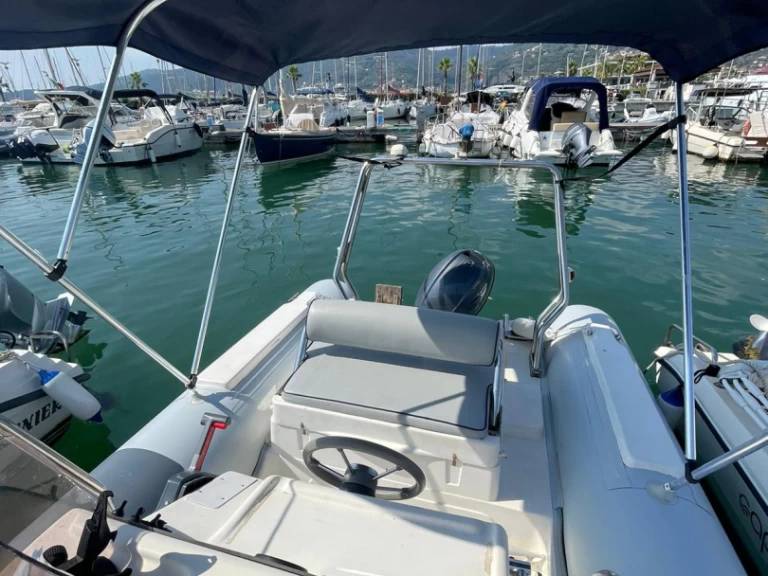 Wynajem łodzi La Spezia tanio Lomac 500