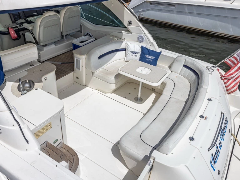 Wynajmij Sea Ray Sea Ray 540 Sundancer w Miami