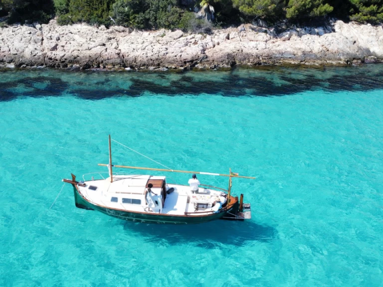 Wynajem Motorówka Menorquin-Yachts z patentem 