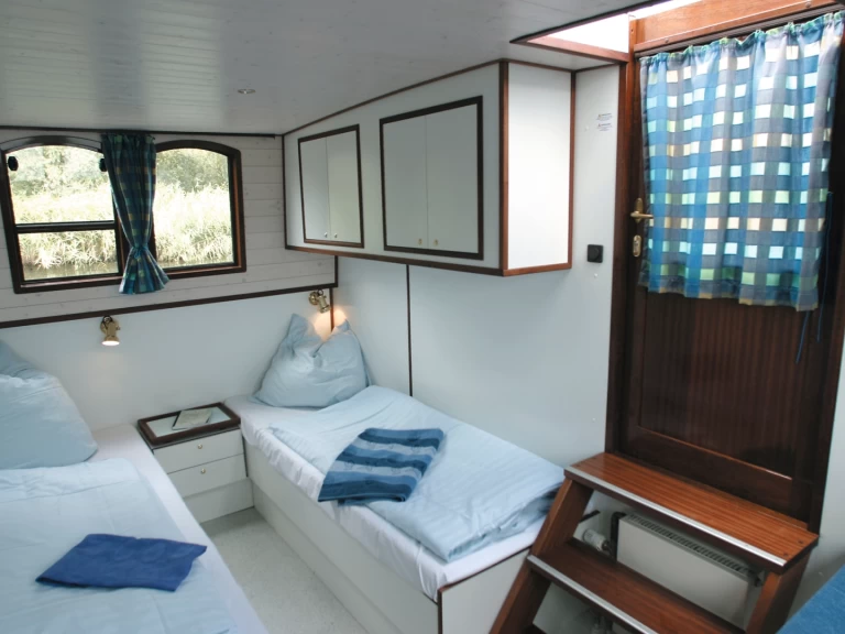 Wynajem Motorówka w Rechlin -  Kormoran 940