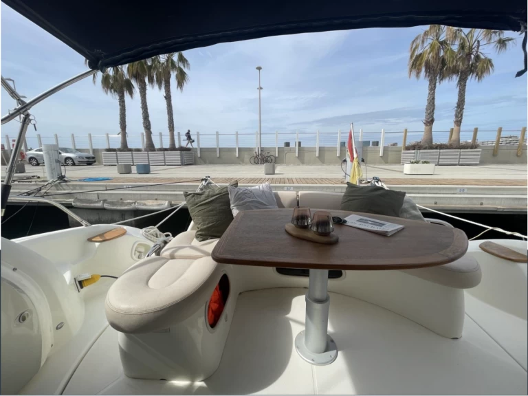 Motorówka do wynajmu w Port d'Andratx w najlepszej cenie