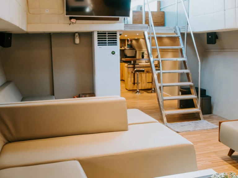 Wynajem Luksusowy jacht w Bali - Monohull 2018