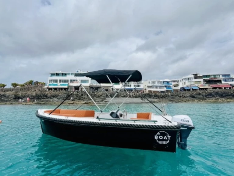 Wynajem Motorówka Silver z patentem 