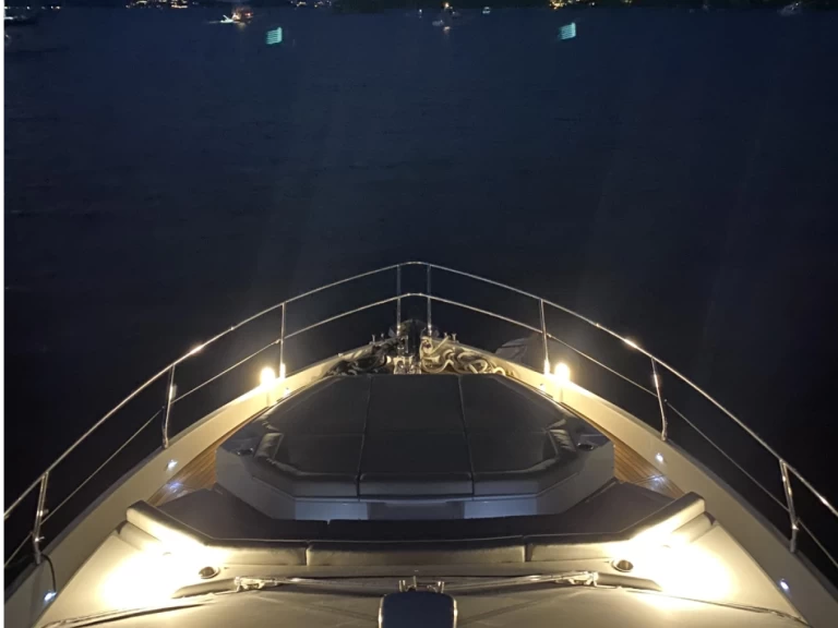 Wynajmij Luksusowy jacht z lub bez skippera Absolute Yachts w Saint-Tropez