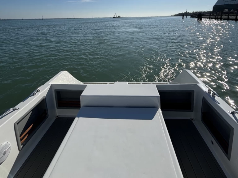 Wynajem w Venice- Victor 33 na SamBoat