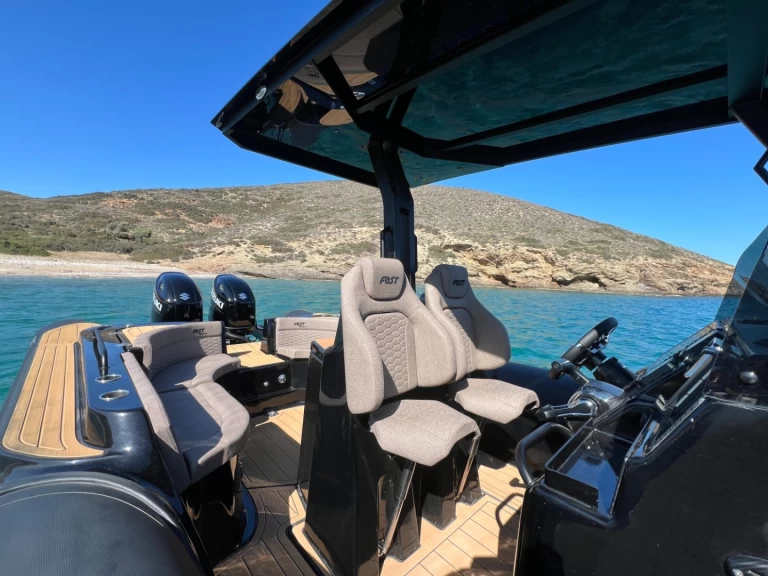 Wynajmij Fost Matrix 32 w Serifos