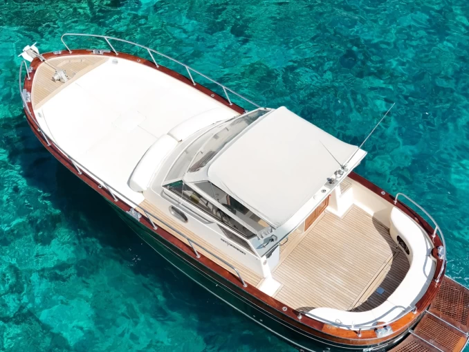 Wynajmij Motorówka z lub bez skippera Apreamare w Sorrento