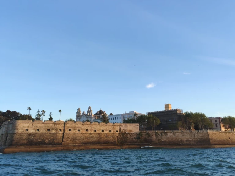 Wynajmij Żaglowiec z lub bez skippera Bénéteau w Cádiz