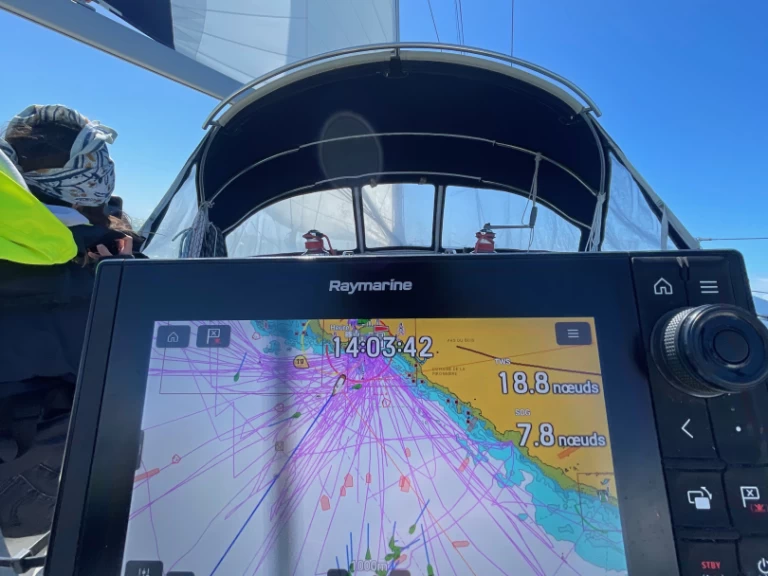 Żaglowiec do wynajmu w Pointe-à-Pitre w najlepszej cenie