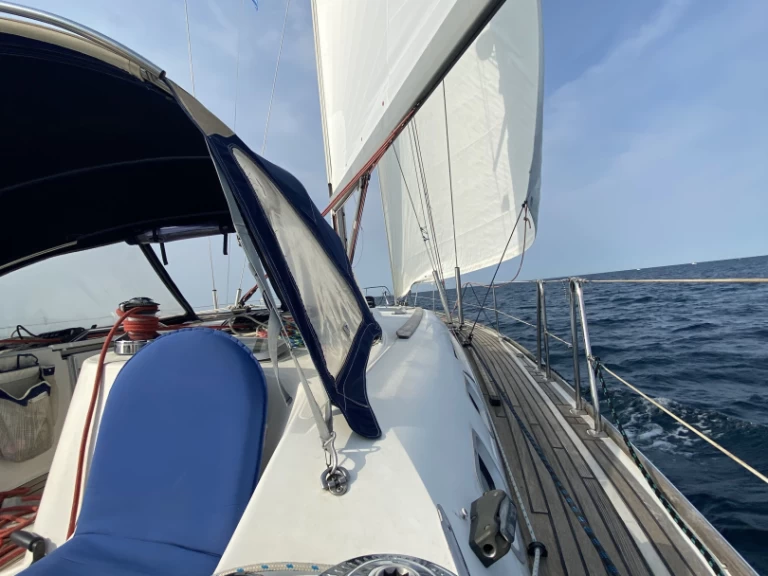 Jeanneau Sun Odyssey 49 między profesjonalistami a osobami prywatnymi w Pointe-à-Pitre
