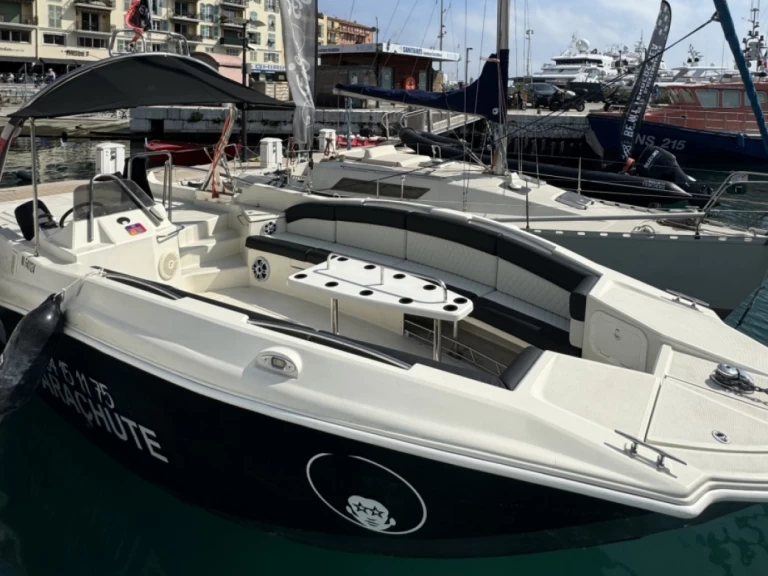 Wynajem łodzi Nicea tanio Parasailing 34