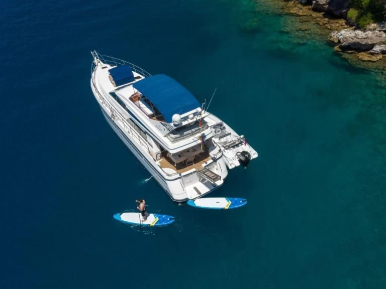 Wynajmij Motorówka z lub bez skippera Neptune w Goecek