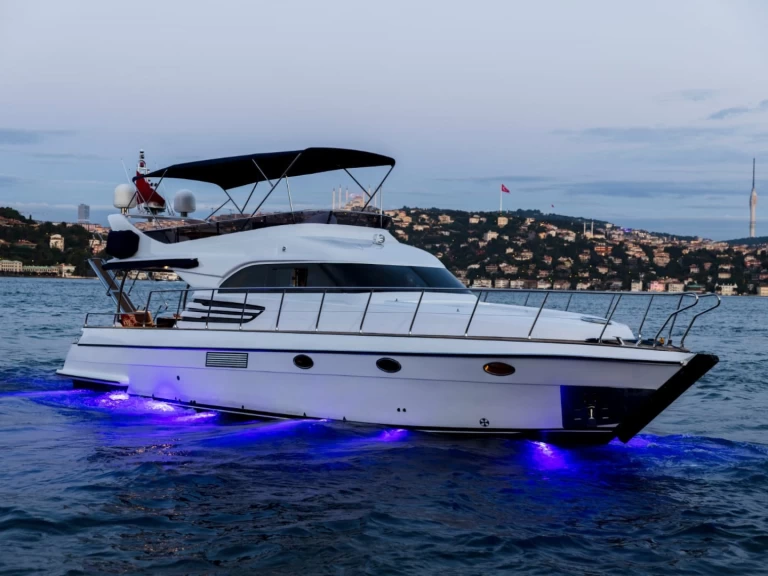 Wynajem łodzi Beşiktaş tanio costom made