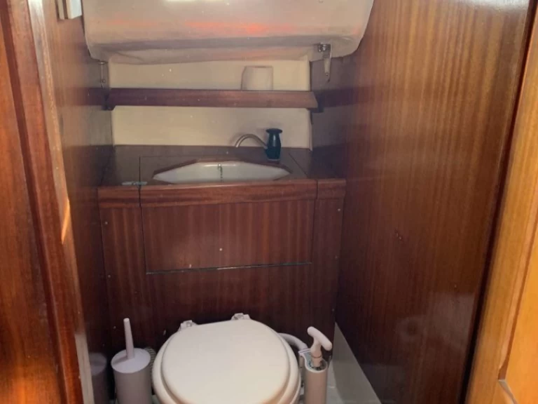 Żaglowiec do wynajmu w Saint-Mandrier-sur-Mer w najlepszej cenie