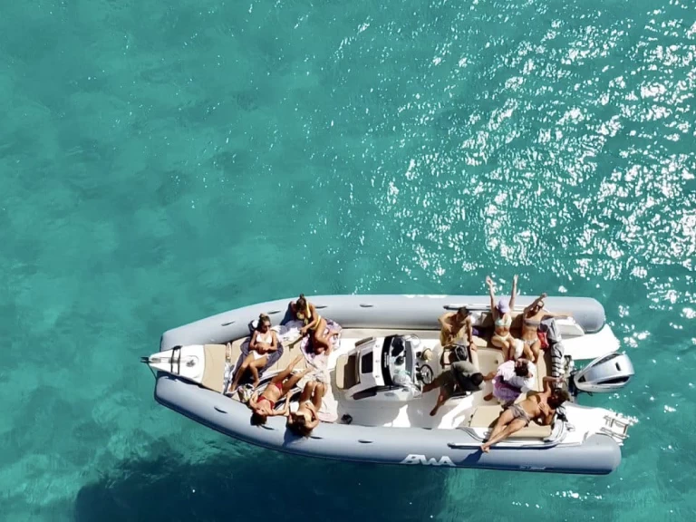 Bwa Sport 26 GT między profesjonalistami a osobami prywatnymi w Porto Rotondo