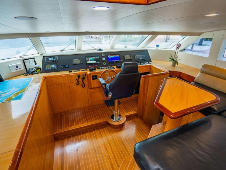 Luksusowy jacht do wynajmu w Miami w najlepszej cenie