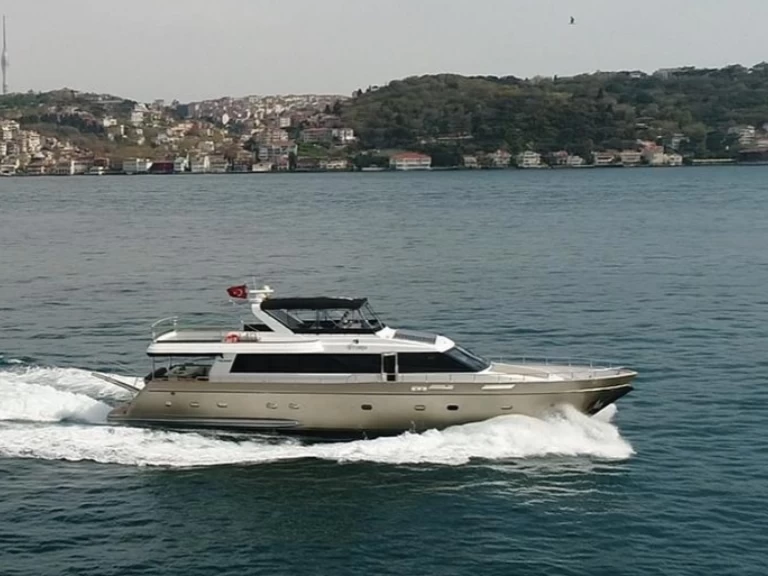 Wynajem Luksusowy jacht Faeton z patentem 