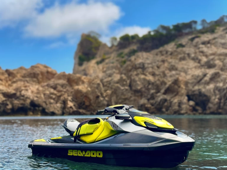 Wynajem Jet ski w Cala Bona - Sea-Doo SEADOO GTR 230