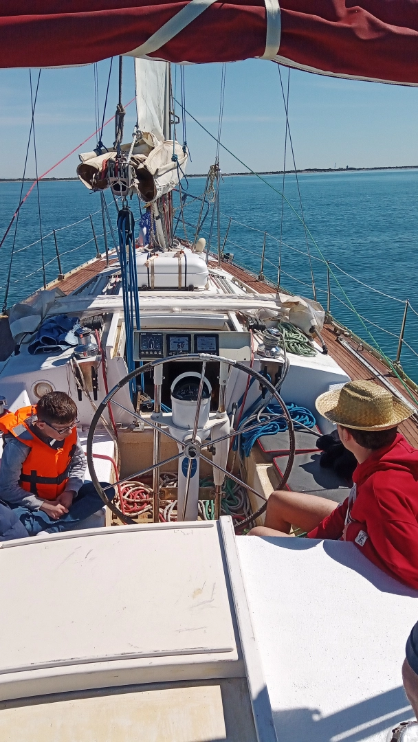 Wynajmij Żaglowiec z lub bez skippera Kit Marine w Port-Camargue