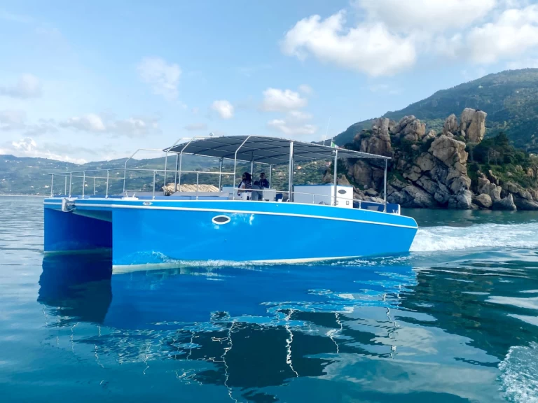 Motorówka do wynajmu w Cefalù w najlepszej cenie