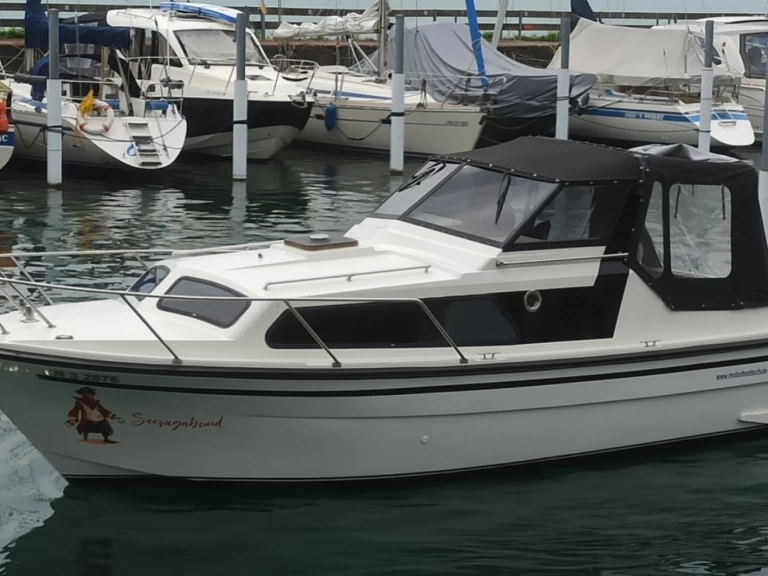 Wynajem Motorówka elna z patentem 