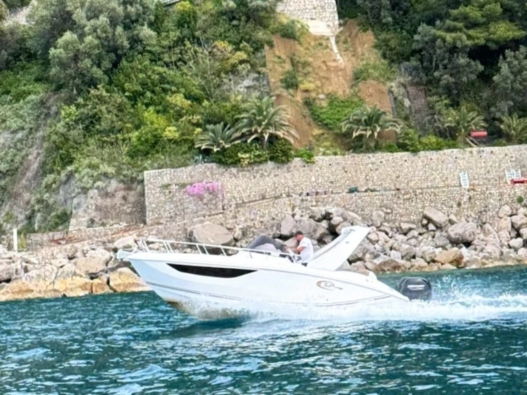 SP 25 GRAN SPORT między profesjonalistami a osobami prywatnymi w Sorrento