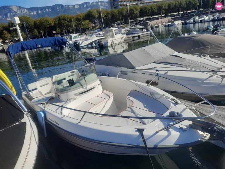 Motorówka do wynajmu w Aix-les-Bains w najlepszej cenie