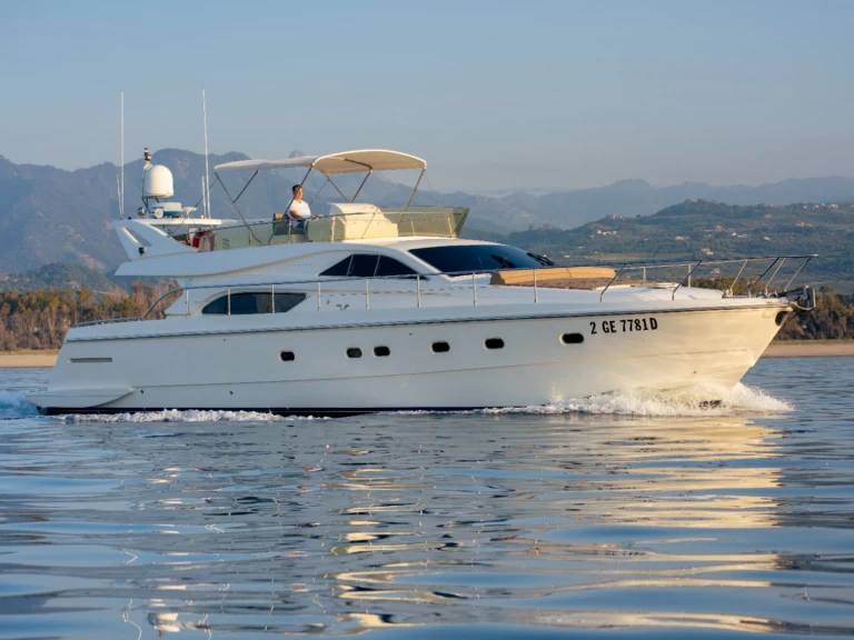 Wynajmij Ferretti Ferretti 57 w Milazzo