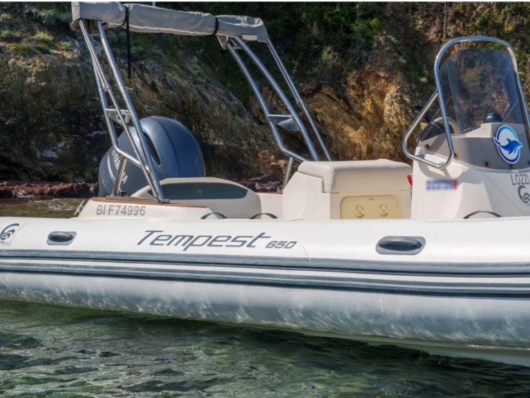Wynajem łodzi Galéria tanio Tempest 650