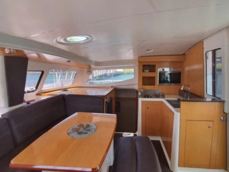 Wynajem w Propriano- Fountaine Pajot Mahe 36 na SamBoat