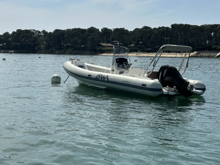 Łódż półsztywna do wynajmu w Lège-Cap-Ferret w najlepszej cenie