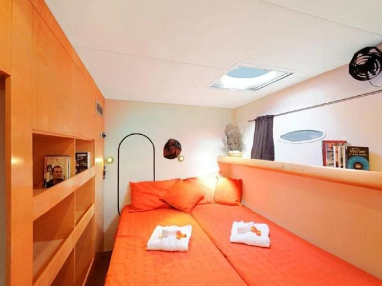 Fountaine Pajot Eleuthera 60 między profesjonalistami a osobami prywatnymi w Hyeres