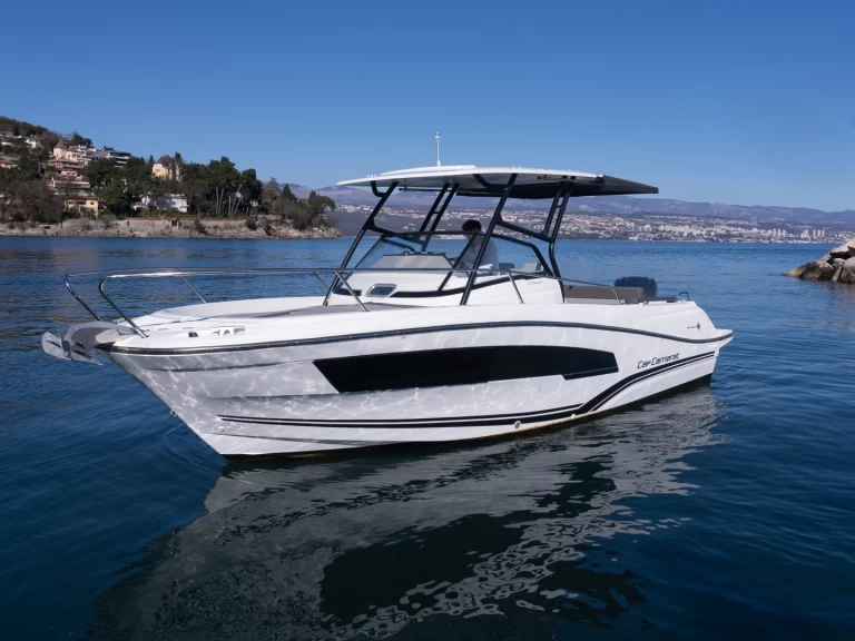 Jeanneau Cap Camarat 7.5 WA między profesjonalistami a osobami prywatnymi w Ičići