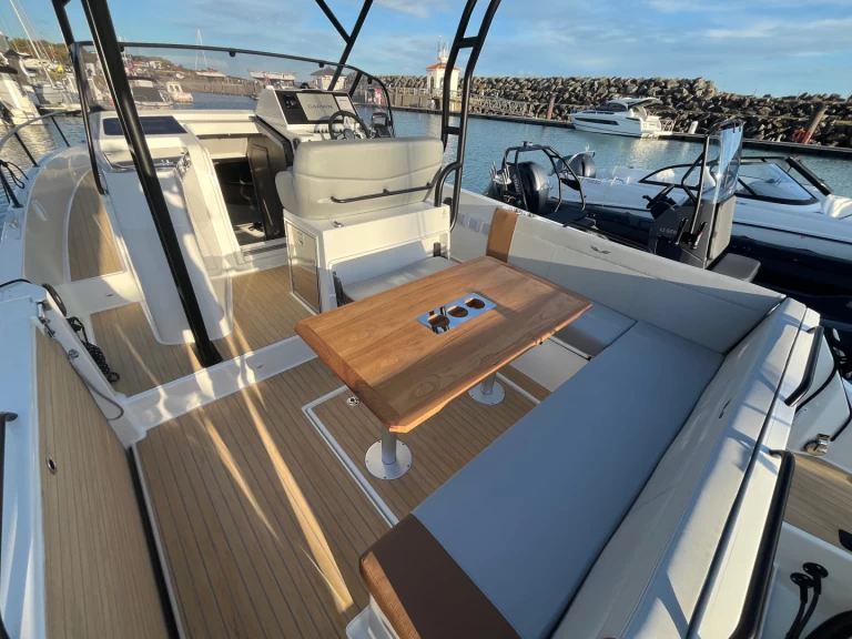 Wynajmij Motorówka z lub bez skippera Bénéteau w Port Bourgenay