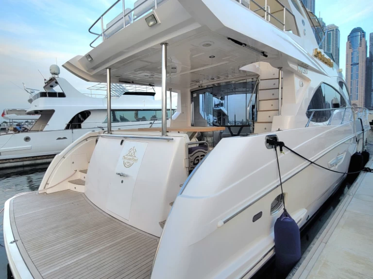 Wynajem Luksusowy jacht w Dubai Marina - Gulf Craft - Majesty Yachts Refit 2023