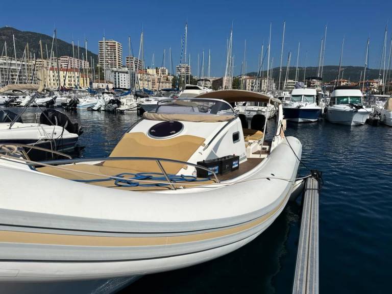 Wynajem łodzi Nuova Jolly Prince 28 Sport Cabine w Terracina na SamBoat 